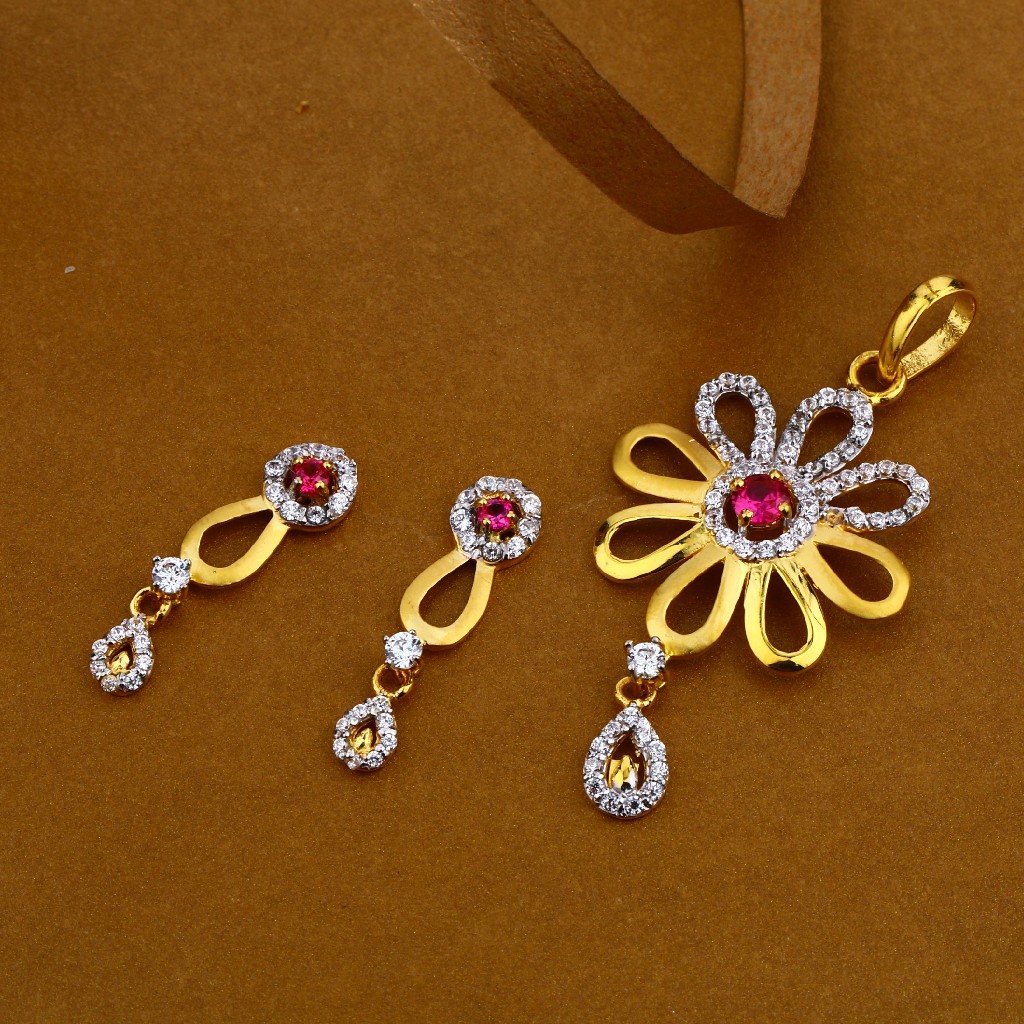 916 Cz Hallmark Classic Pendant Set FPS28