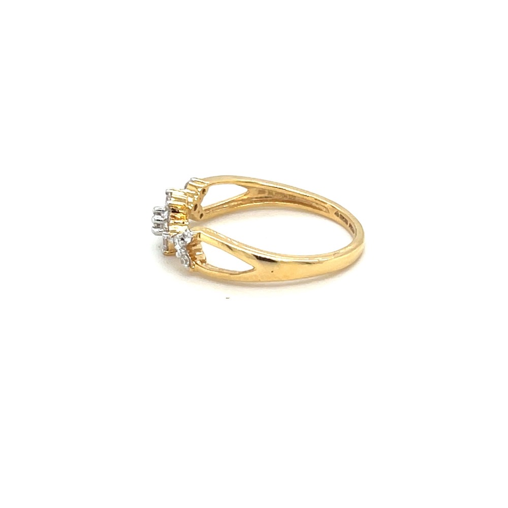 Royale Floral Diamond Ring for Everyday Wear