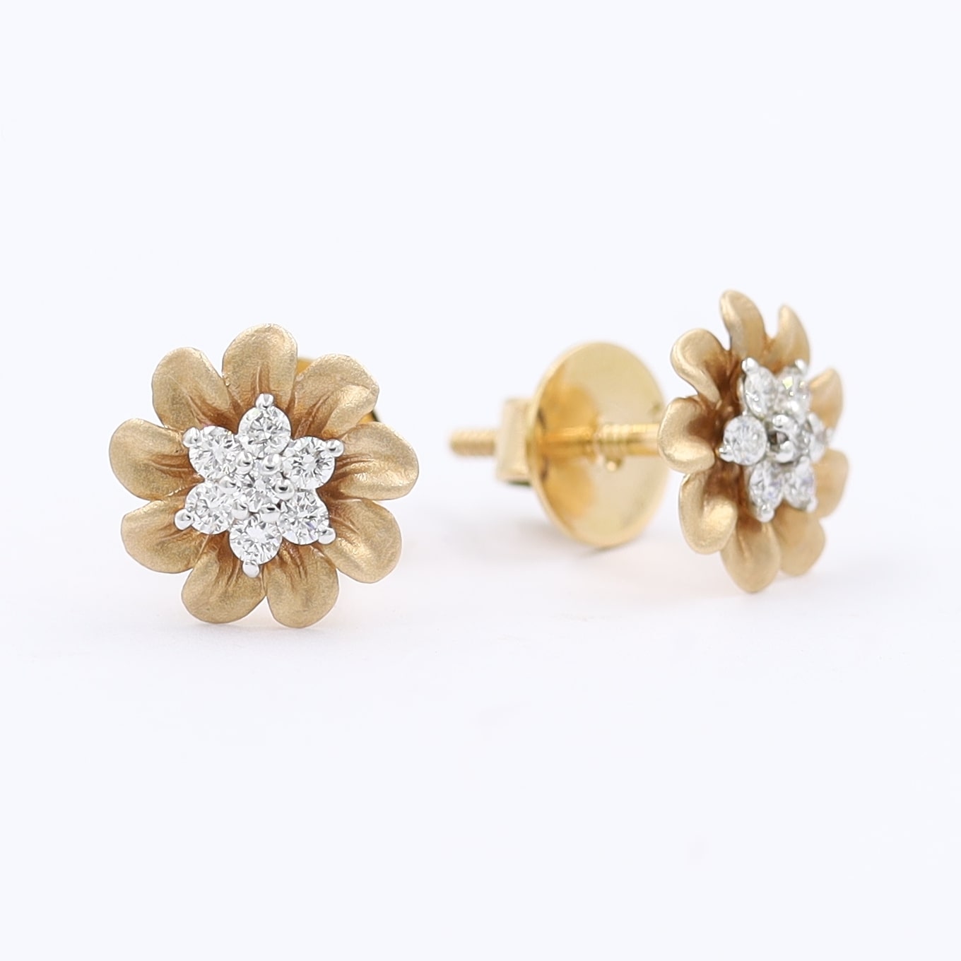 Captivating 14KT Floral Diamond Stud Earrings