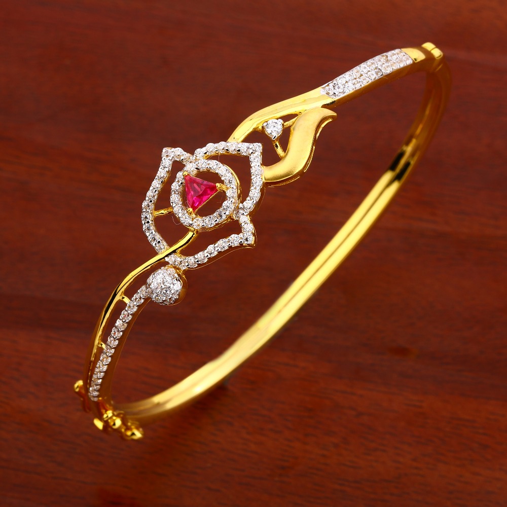 Buy quality 18KT Ladies Gold Delicate Hallmark Kada Bracelet LKB155 in ...