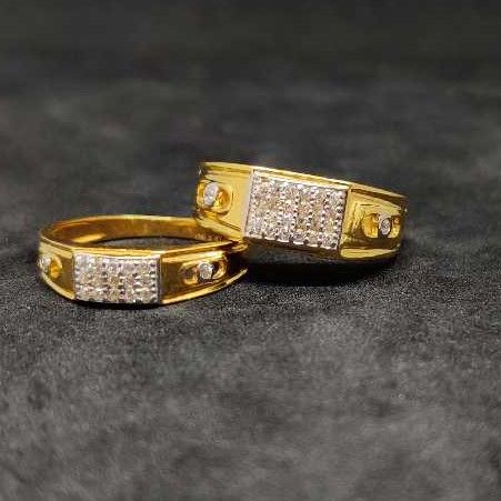 GOLD PLATTED COUPLE RINGS OF HER KING & HIS QUEEN WITH CROWN SYMBOL ON TOP  OF-saigonsouth.com.vn