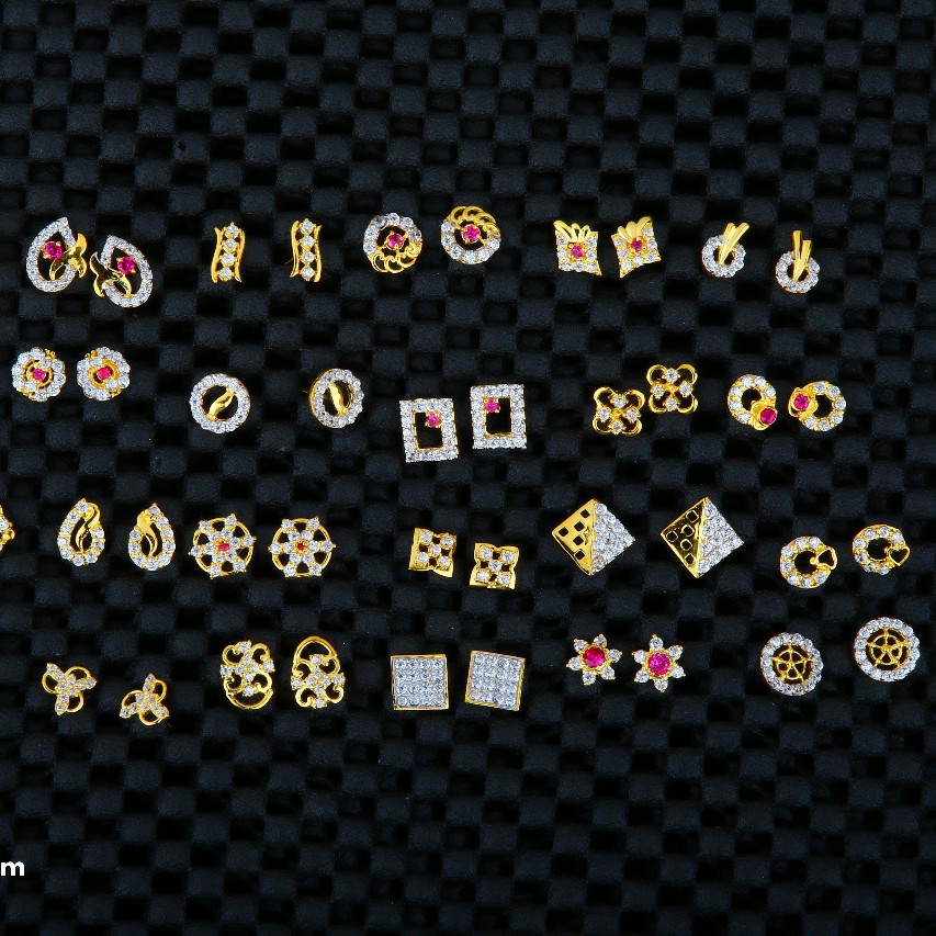 17 kt kids earrings light weight design