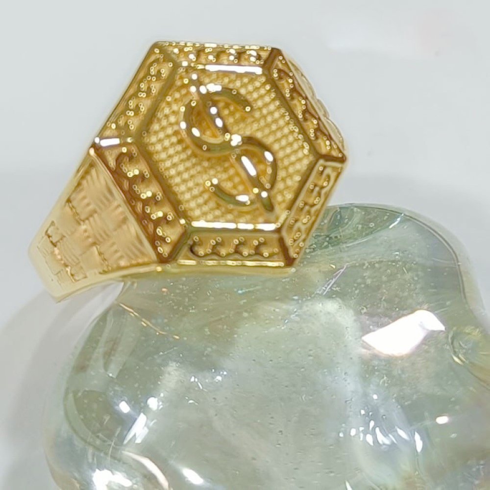 Gold Enduring Gents Ring
