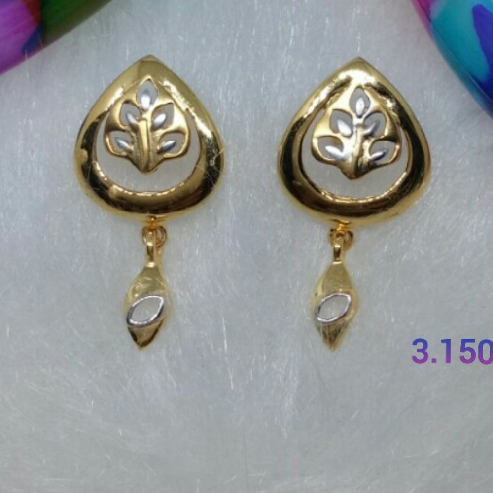 Gold Elegant Design Earrings