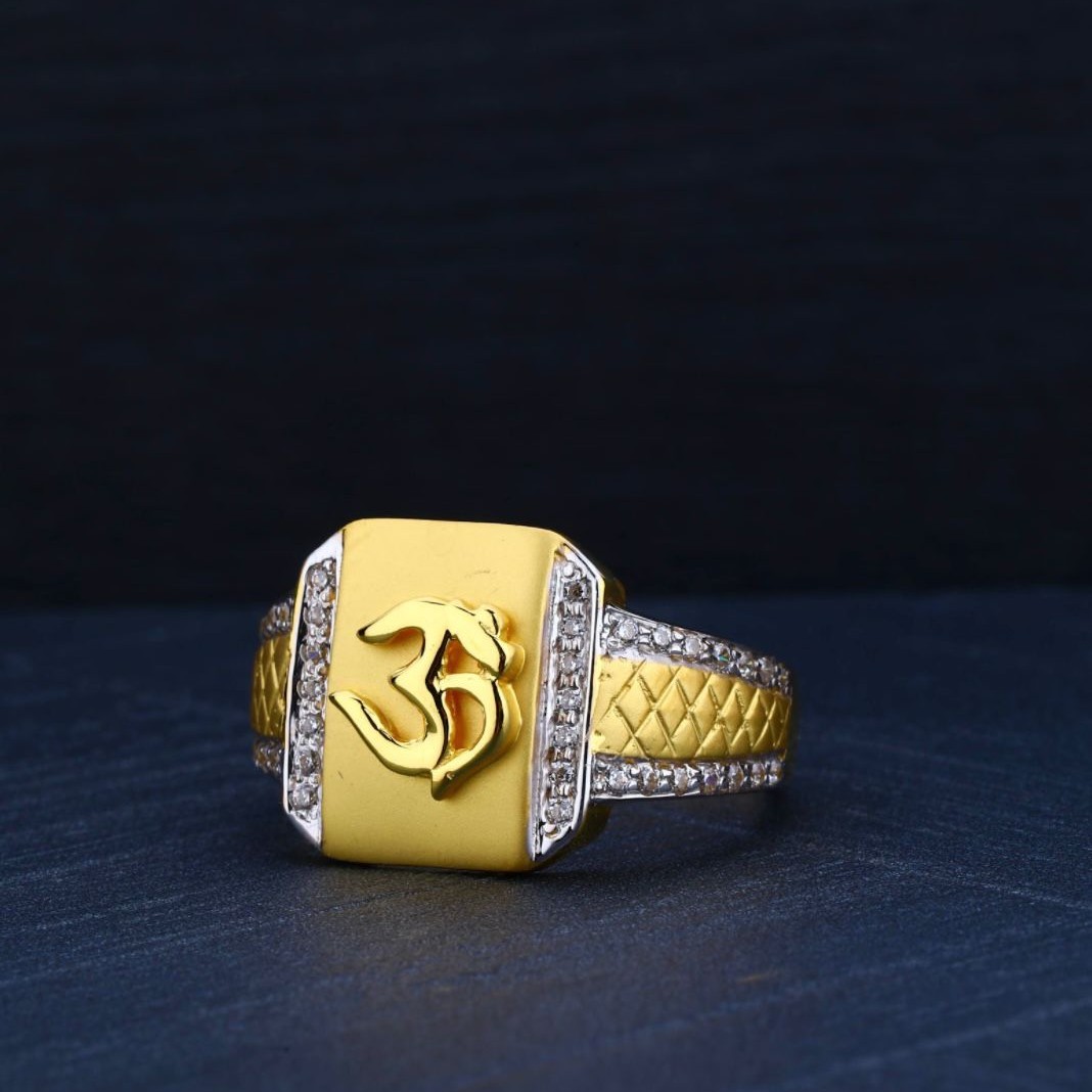 22K Gold Hallmarked Aum Design Ring