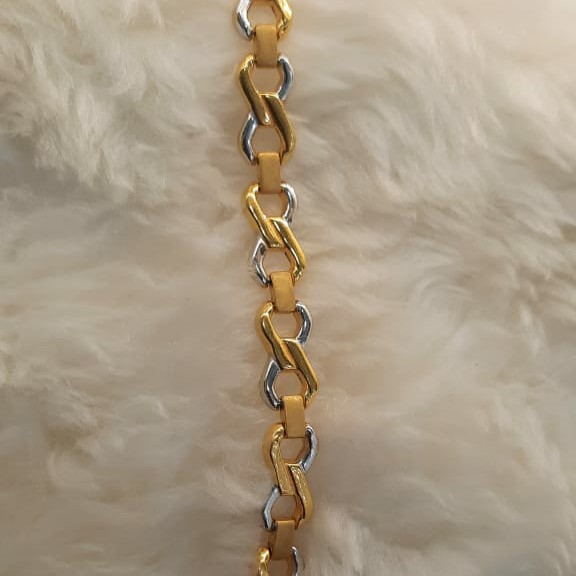22kt Gold Fancy Lucky