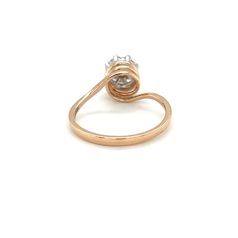 Sparkling Solitaire Diamond Engagement Ring in Eva Cut