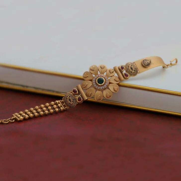22kt Gold Jadtar Lucky