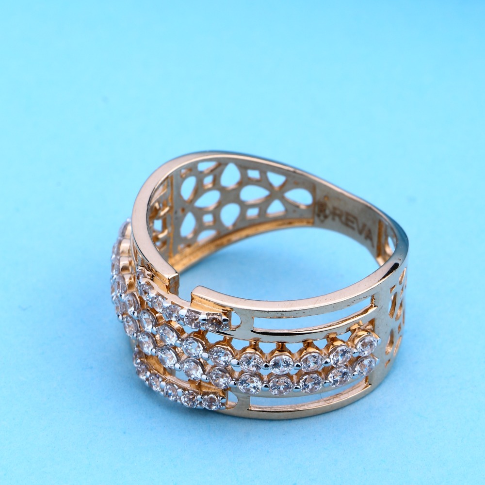 18KT Rose Gold Diamond Classic Design Ring For Women 