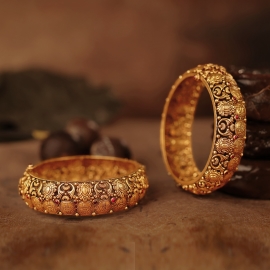 916 Gold Delicate Handmade Bangle