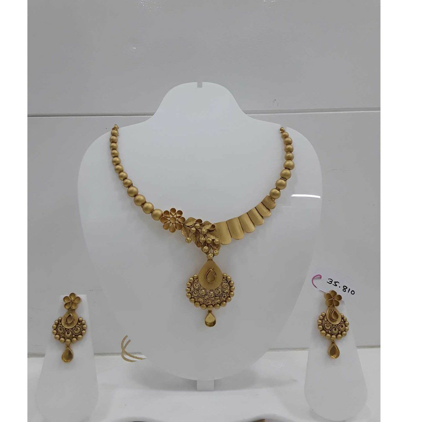 916 Antique Gold Jadtar Khokha