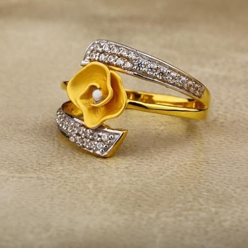 916 Gold cZ Ladies Ring LR-0020