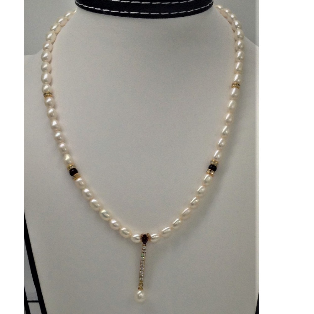 White , maroon cz and pearls pendent set with oval mala jps0142