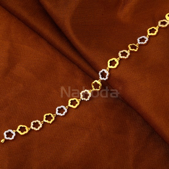 916 Gold Ladies Designer Bracelet LB583