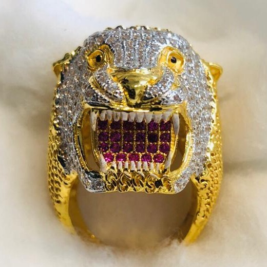916 gold Gents lion ring