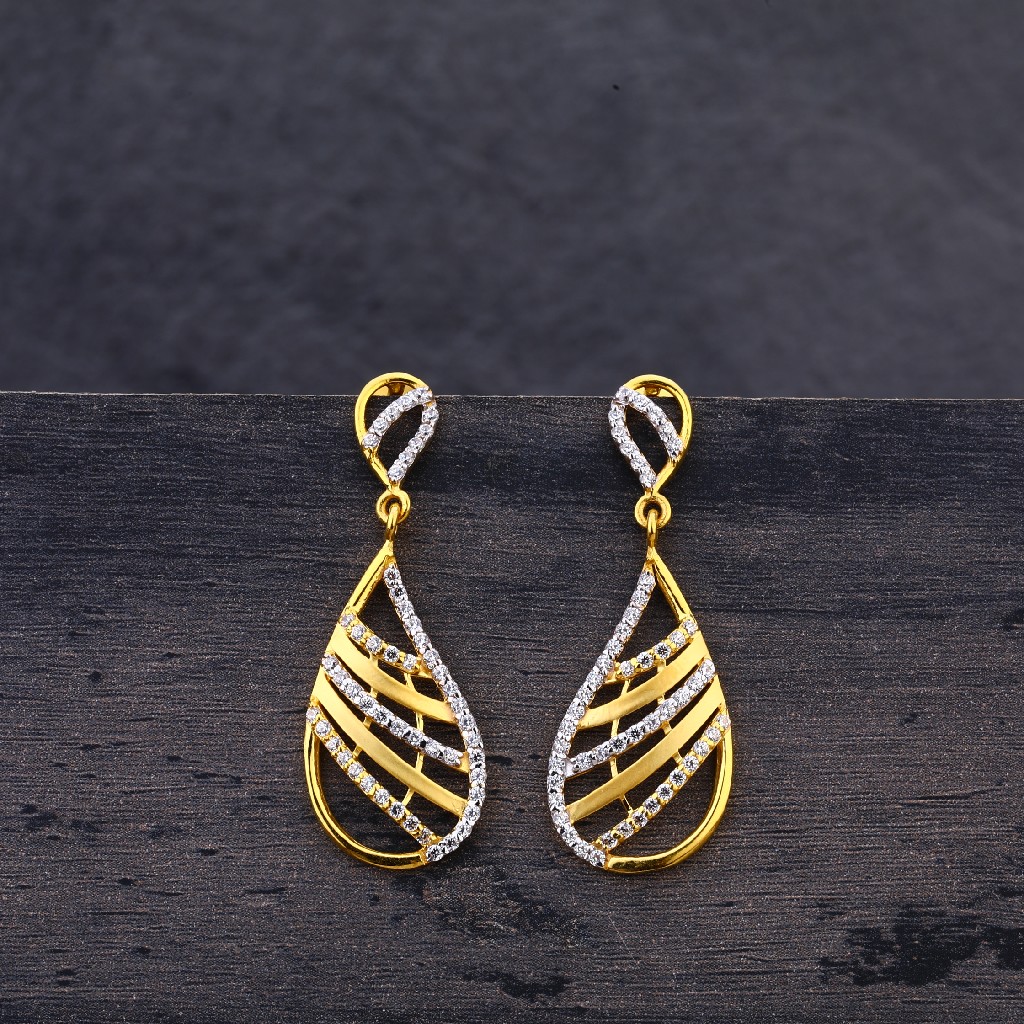 22Kt Gold Women's Stylish Hallmark Earring LJE233