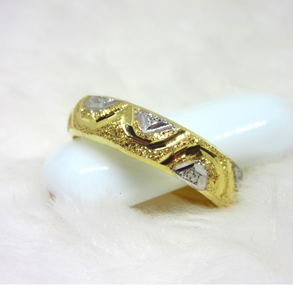 Order GLAMIRA Men's Ring Terra in Round cut 0.24 Carat 14k Yellow Gold  Diamond | GLAMIRA.in