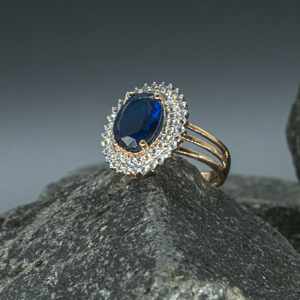 Blue sapphire &Real diamond