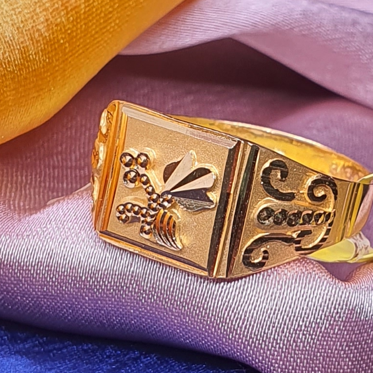 Lackadazee Ring Box | Sustainably Made Jewelry Box