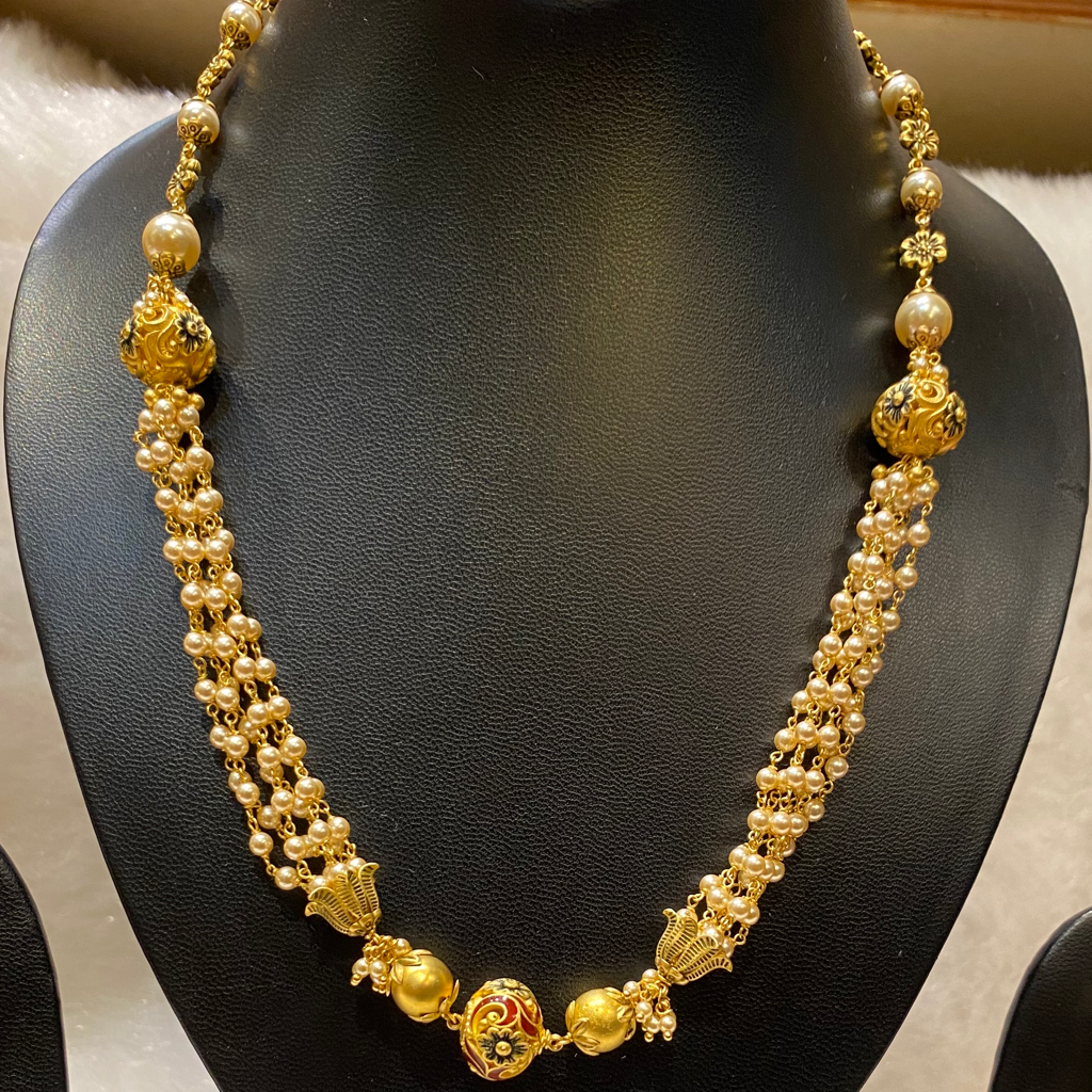 Gold Antique Nacklace Set