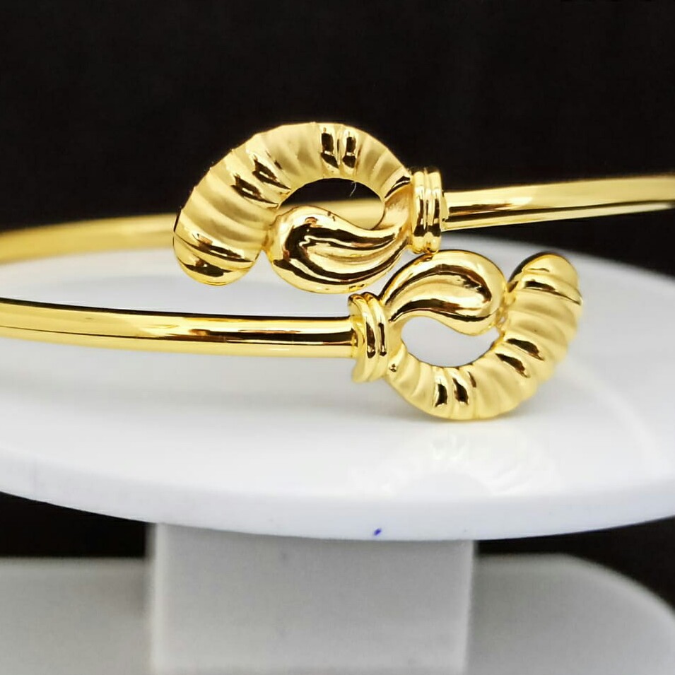 22kt Gold Bracelets