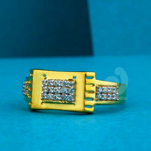 22ct Unique Gents Ring