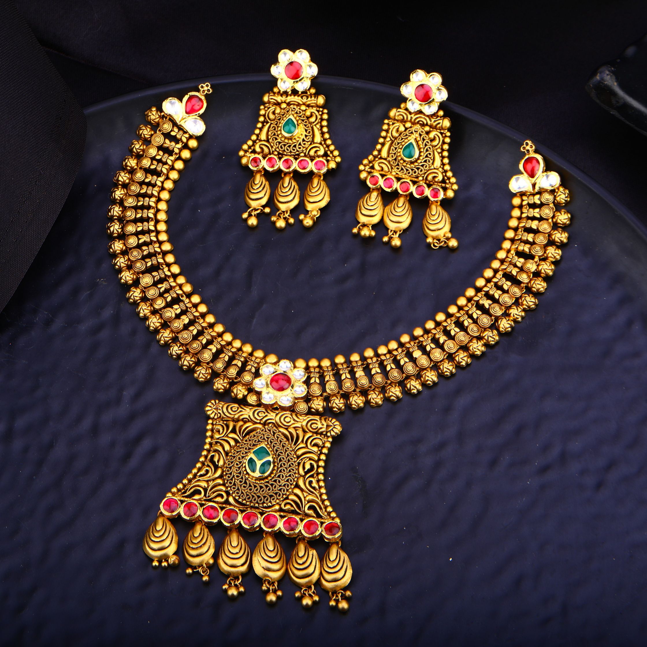 22K Gold Designer Necklace Set For Wedding