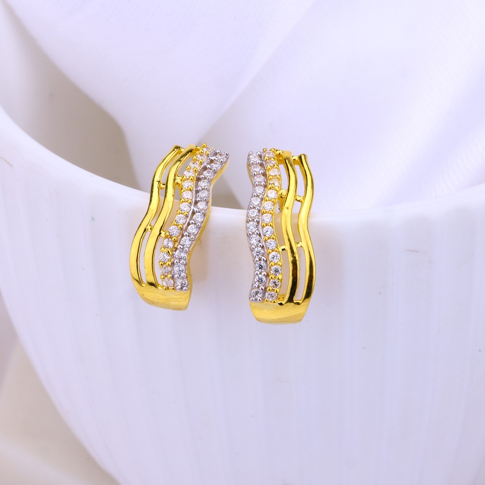 diamond 22k 916 hallmark gold earrings.