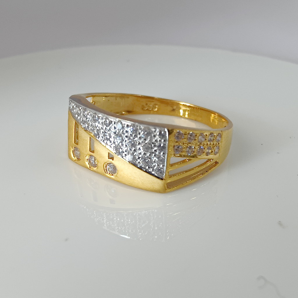 22k Gold Square Diamond Gents Ring