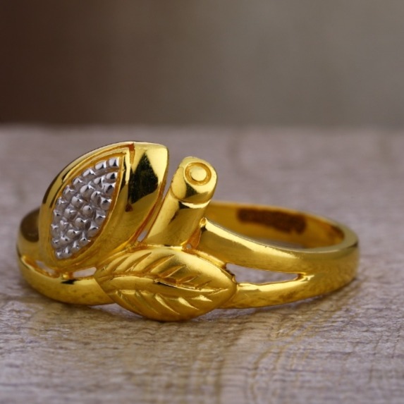 22 carat gold hallmark designer ladies rings RH-LR629