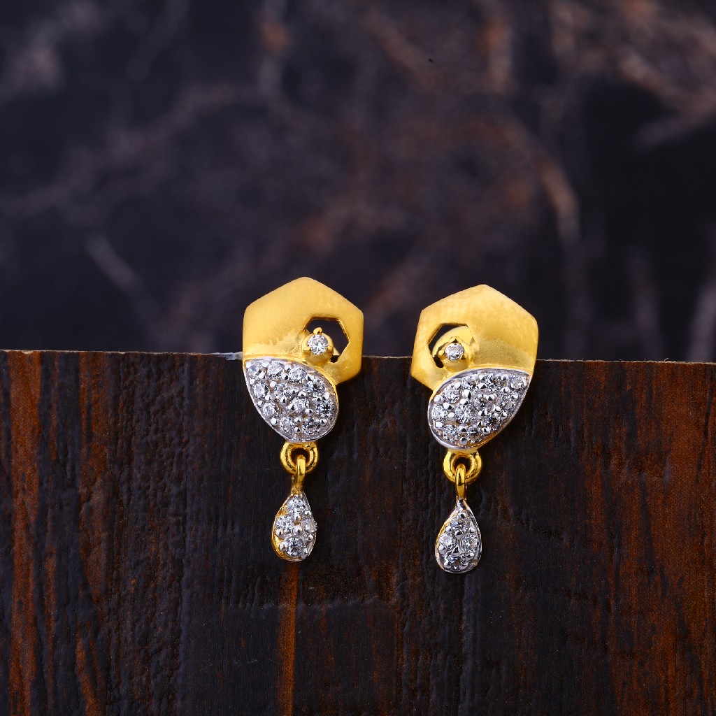 916 Gold Designer Women's Earring LFE343