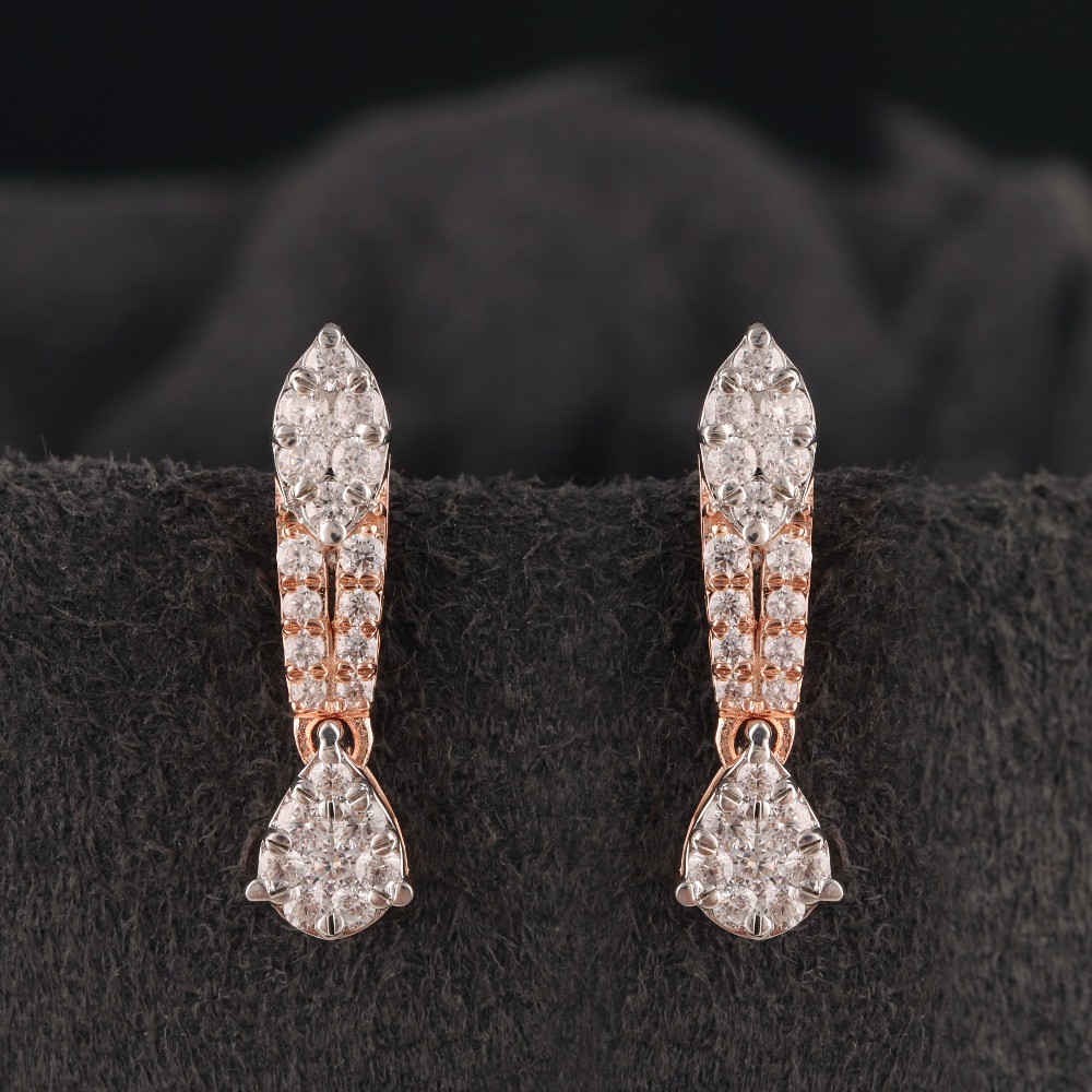 18Kt Gold Unique Diamond Earring