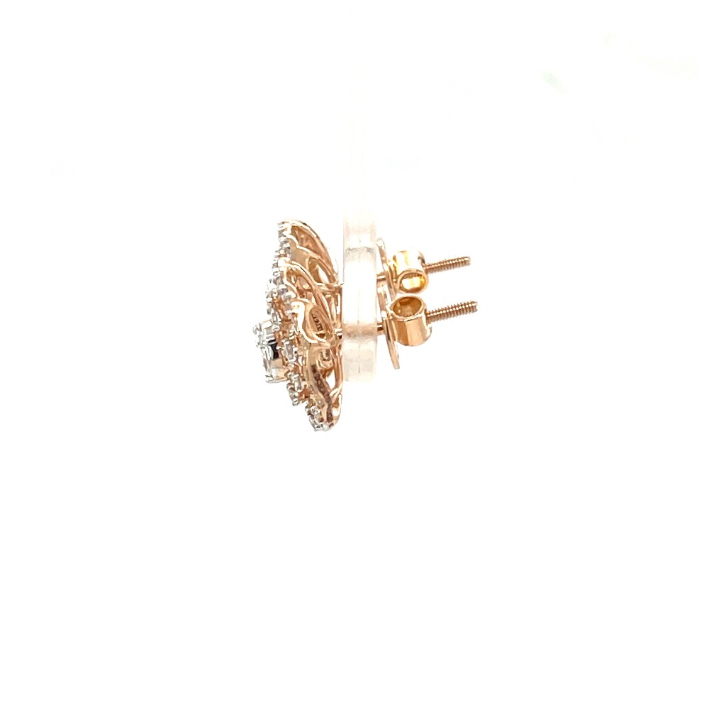 Traditional Diamond Stud Earring in 18K Rose Gold