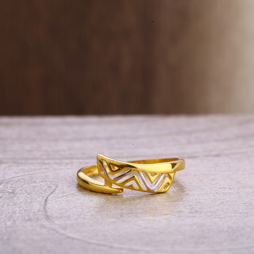 Ladies Plain Ring at Rs 18300 | महिलाओं की सोने की अंगूठी in Surat | ID:  15029198573