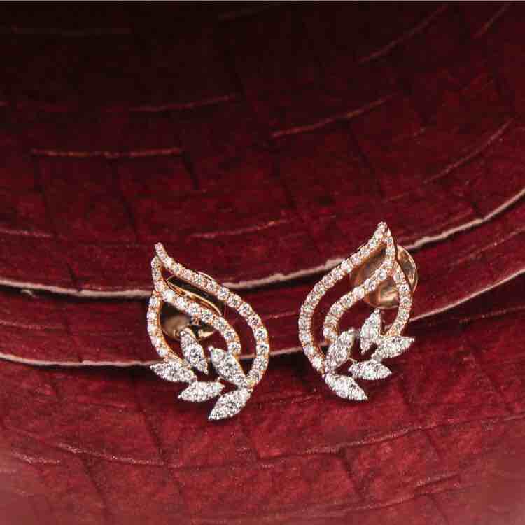 18KT Rose Gold Designer Diamond Earring