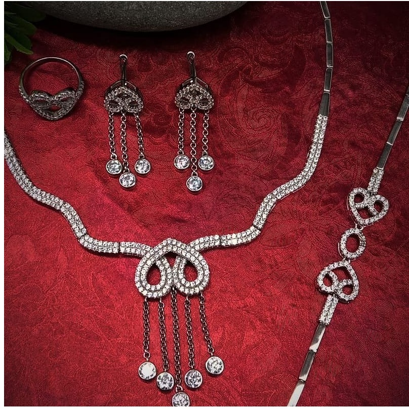 silver traditional ladies necklace set RH-NS932