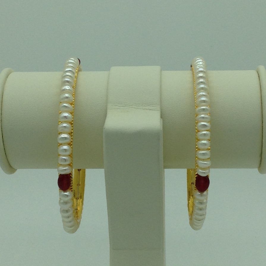 White Flat Pearls And Red Semi Bangles JBG0086