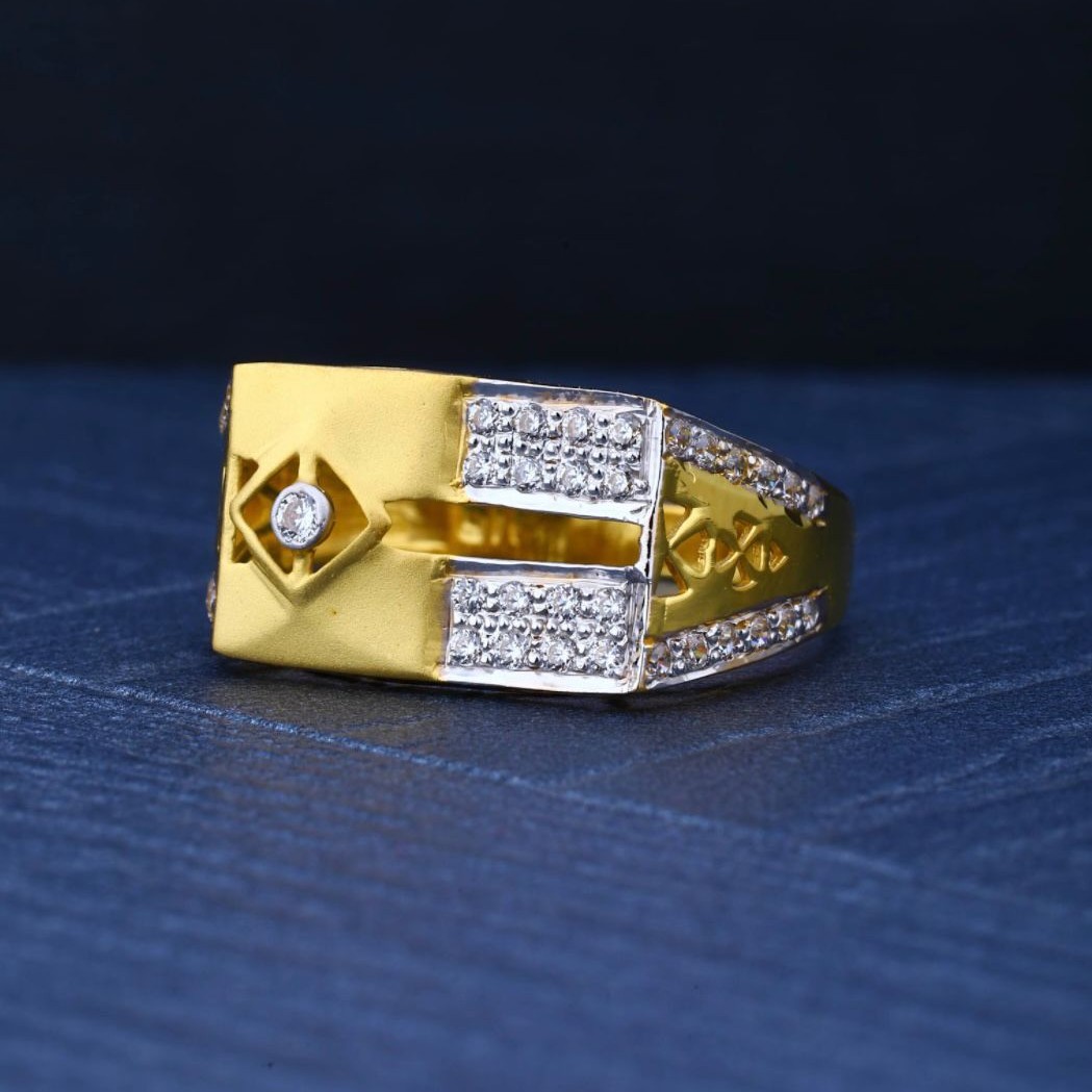 22KT Gold Designer Gents Ring