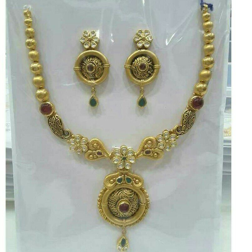 916 Gold Ladies Antique Jadtar Necklace Set