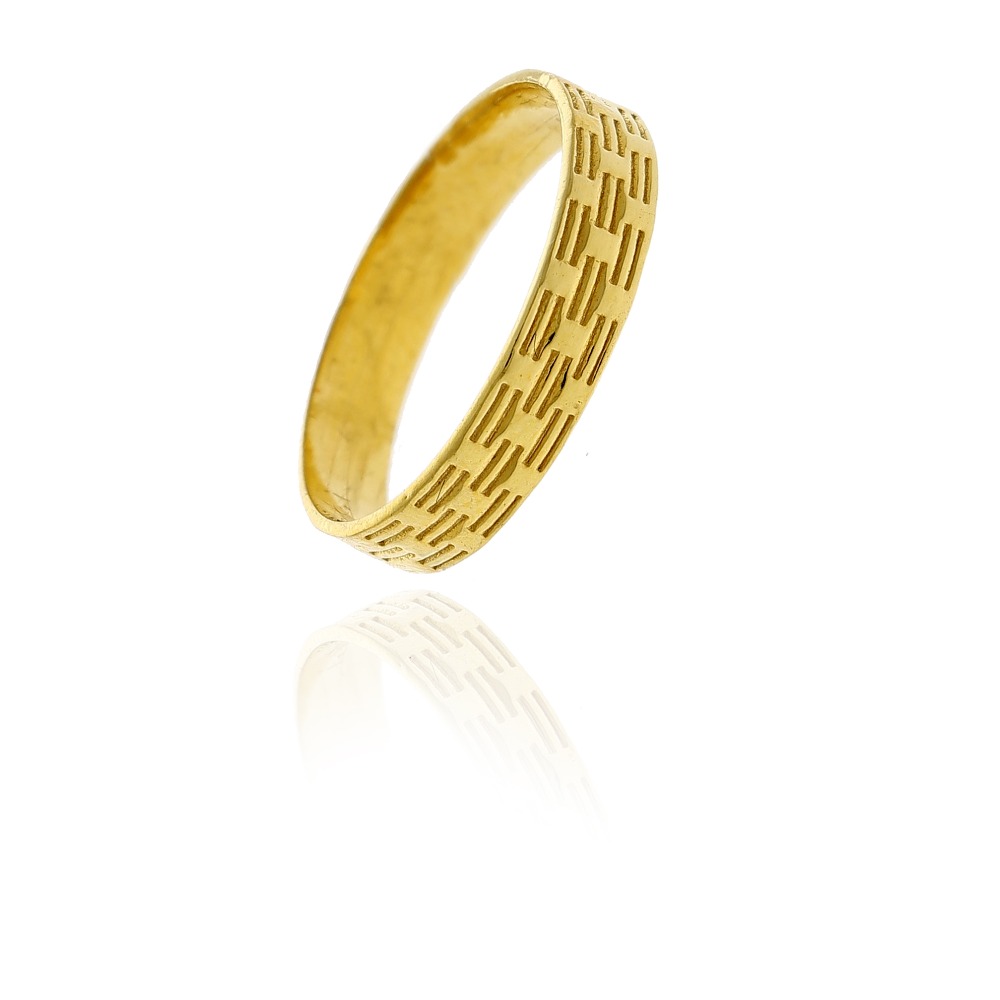 Floret Cutout Gold Band | Sparkling Gold Bands For Her | CaratLane