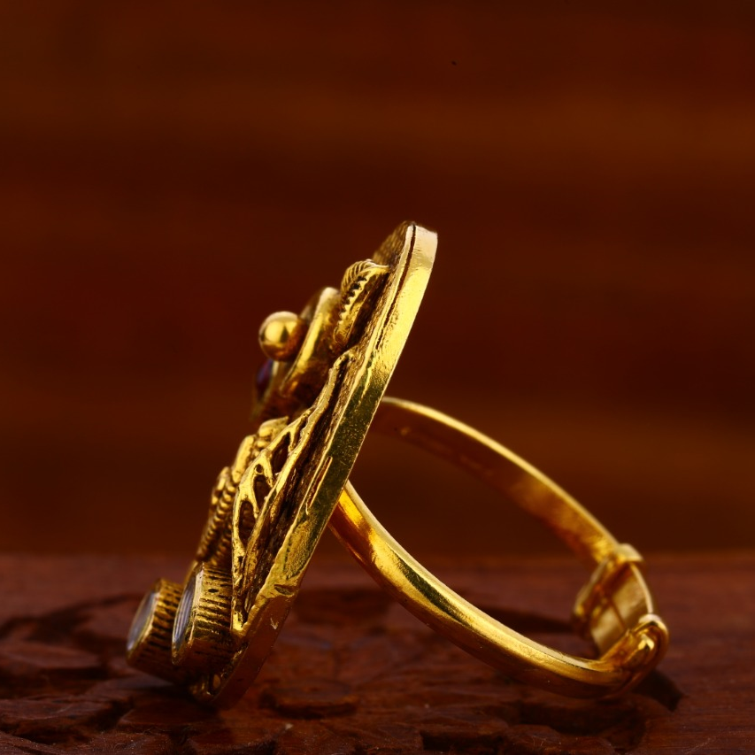 916 Gold CZ Antique Fancy Ladies Ring LAR90
