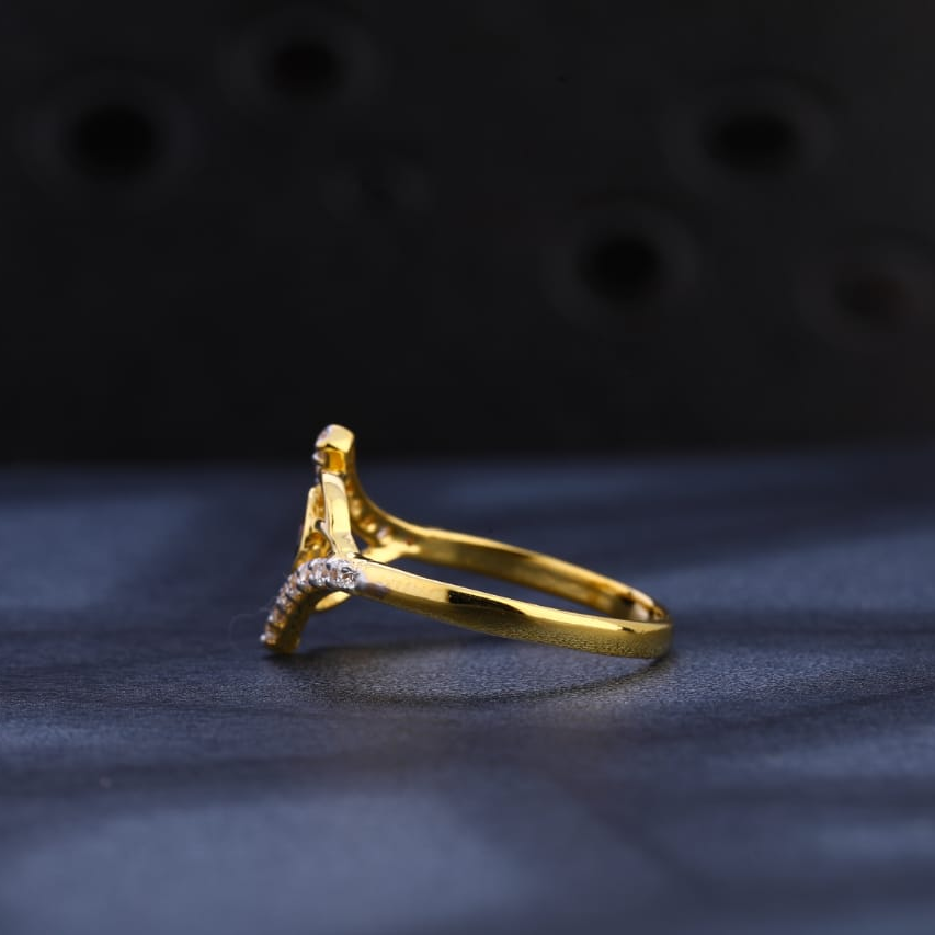 22KT Gold CZ Hallmark Ladies Fancy Ring LR1062