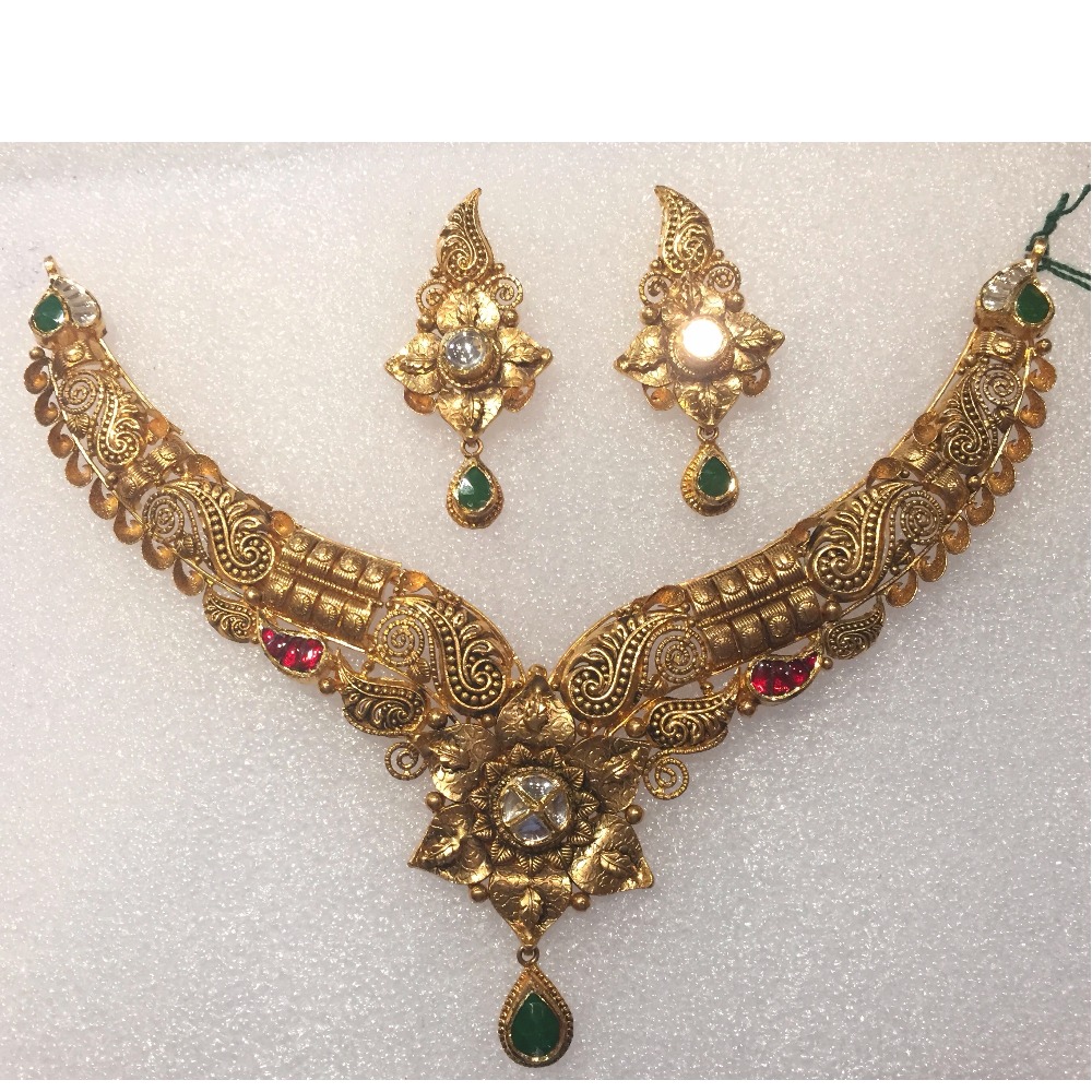 Showroom of Rajkot antique jewellery jadtar bridal necklace set