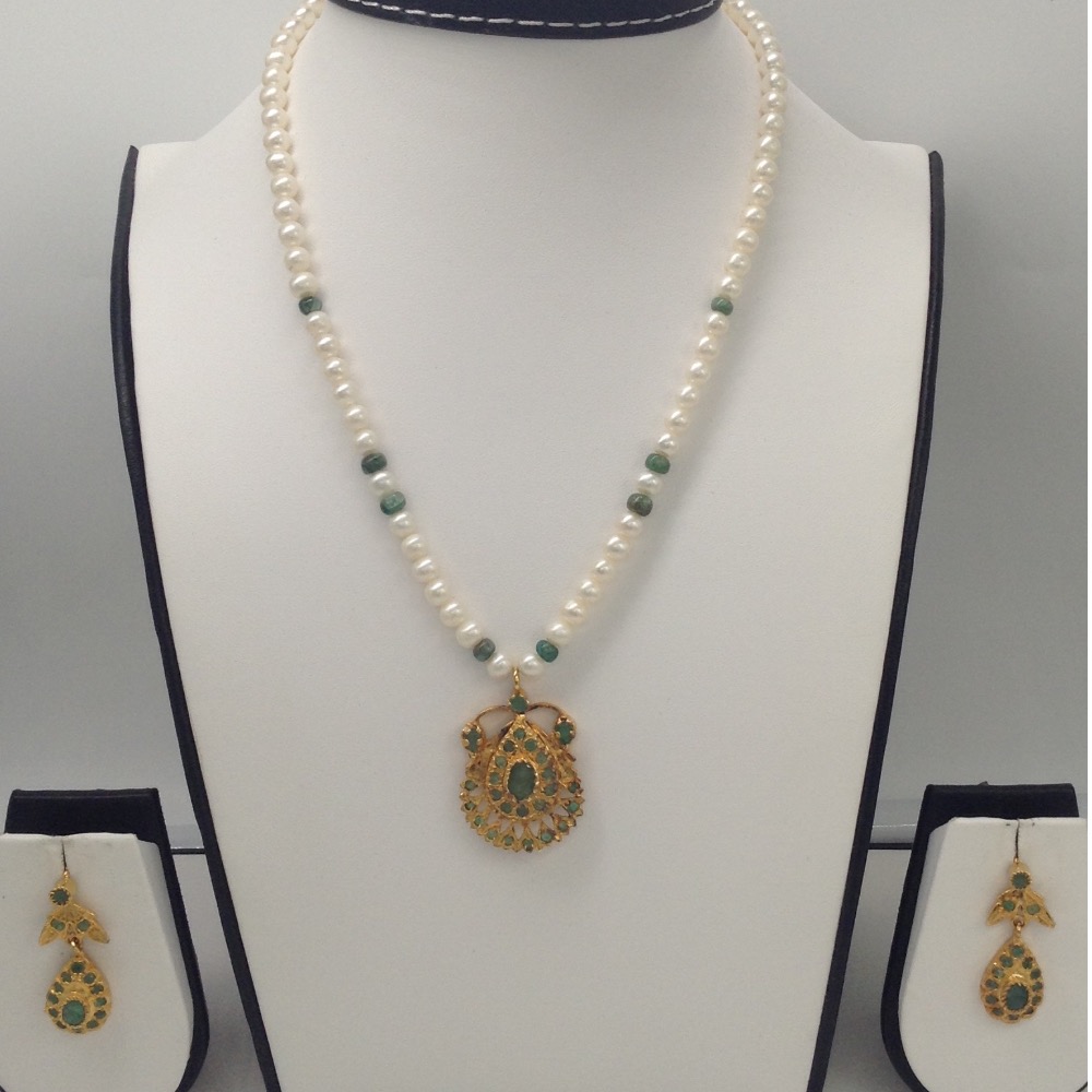Green emeralds jugni pendent set with round pearls jps0023