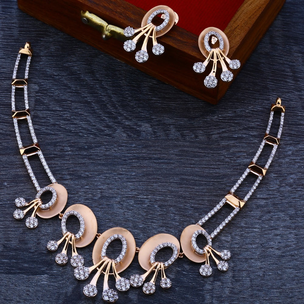 18ct   Rose Gold Hallmark  Fancy  Necklace Set RN69