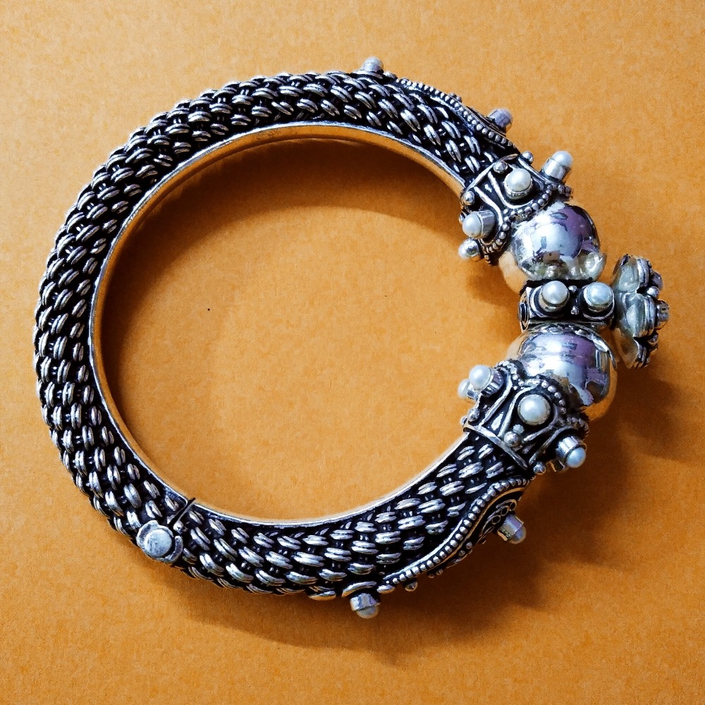 Pure Silver Openable Screw Bangle With Pearl Embellishment |Puran