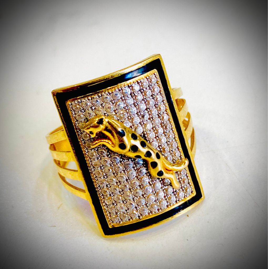916 Gold CZ Jaguar Design Ring