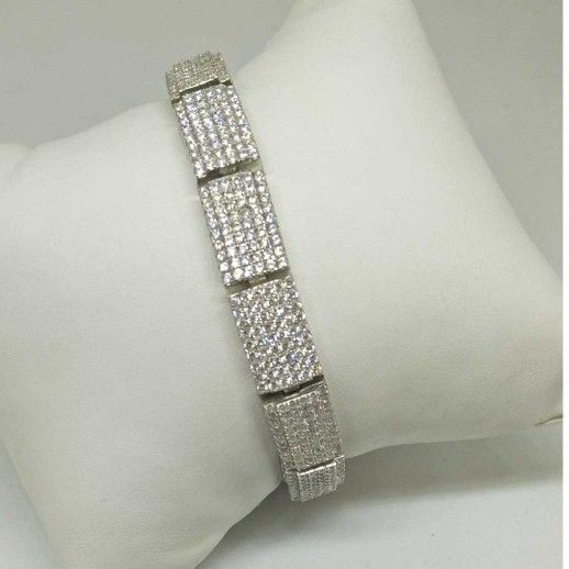 Buy quality Pure Silver Designer Gents Bracelet Studded With Zircon in New  Delhi