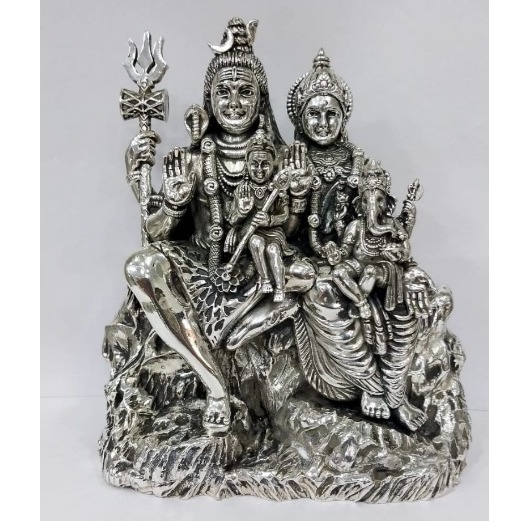 Mesmerising shiv family idol in pure silver in detailed finishing
