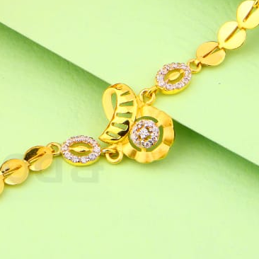 916 Gold CZ Hallmark Ladies Designer Bracelet LB506